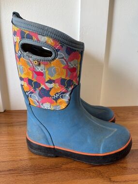 Bog Kids Blue Floral Rain Boots